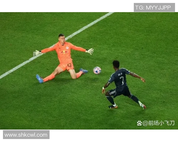 足球明星在比赛开场时是否会犯规探讨与分析 足球明星在比赛开场时是否会犯规探讨与分析